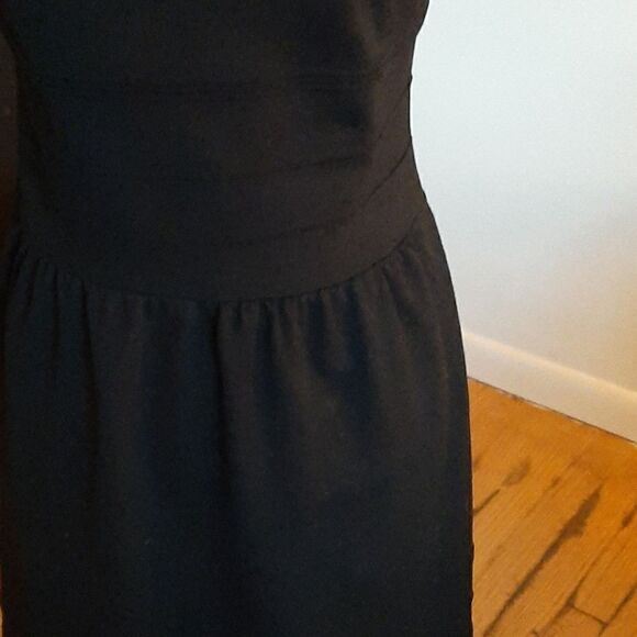 Classic black dress   - Picture 2 of 4